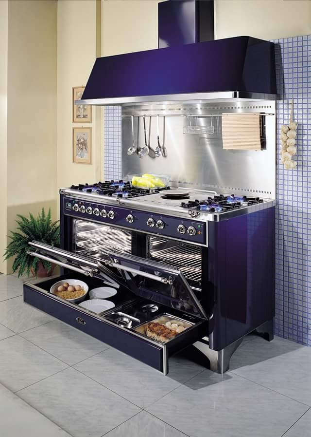 Amy's fantasy kitchen stove. I don't even care what color it is, or how much it costs. 